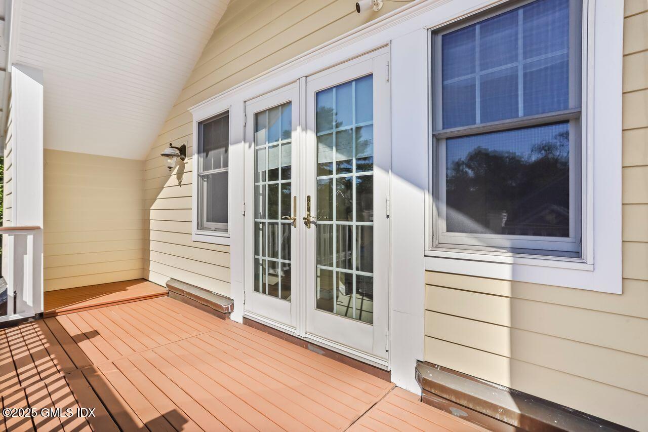 17 LOCKWOOD Drive