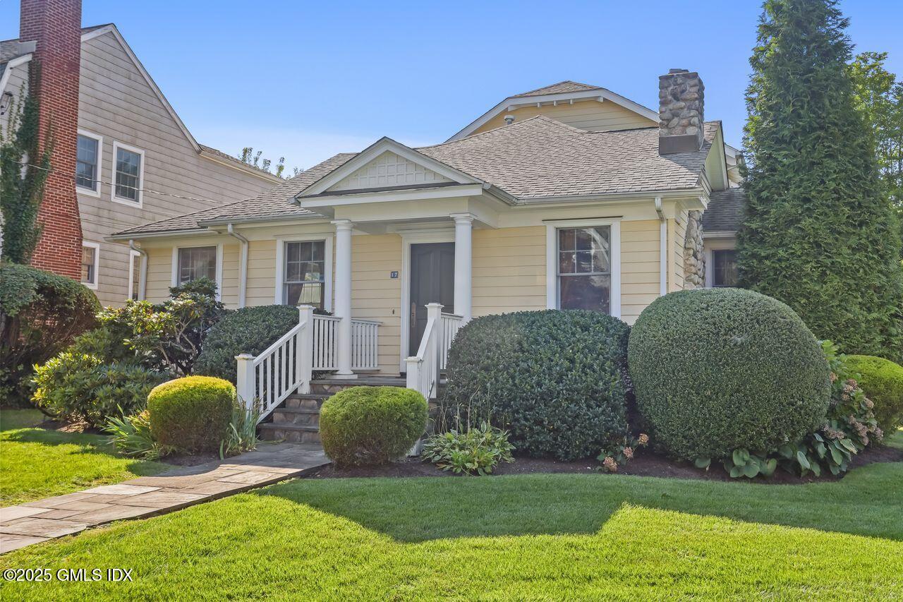 17 LOCKWOOD Drive