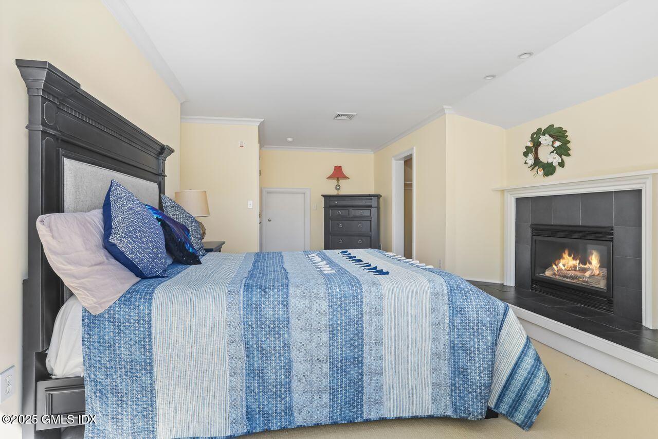 17 LOCKWOOD Drive