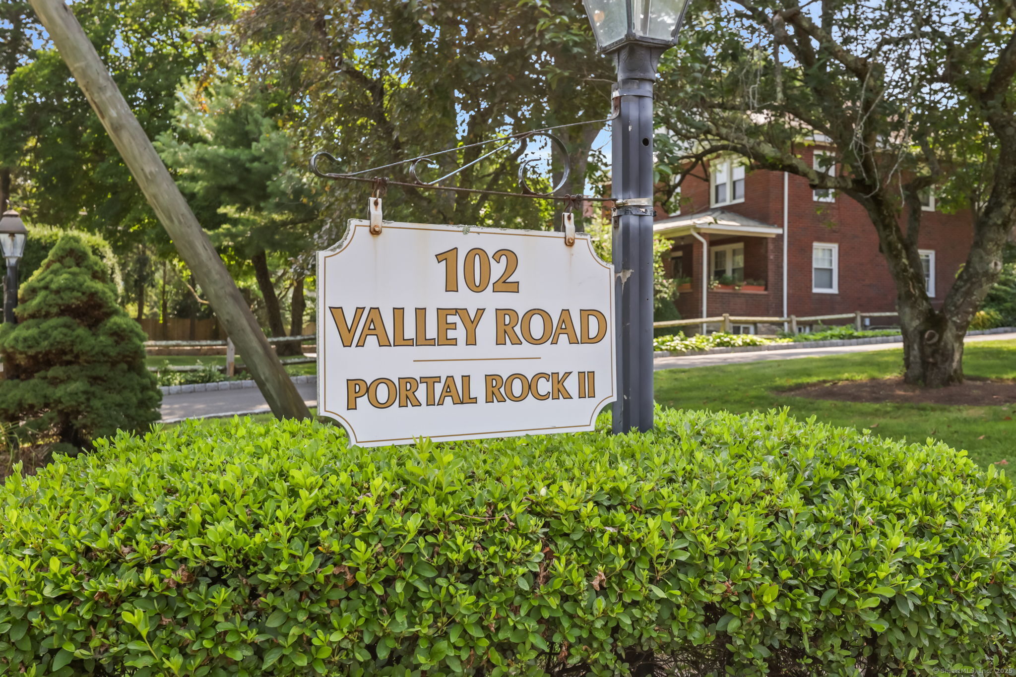 102 Valley Road 21