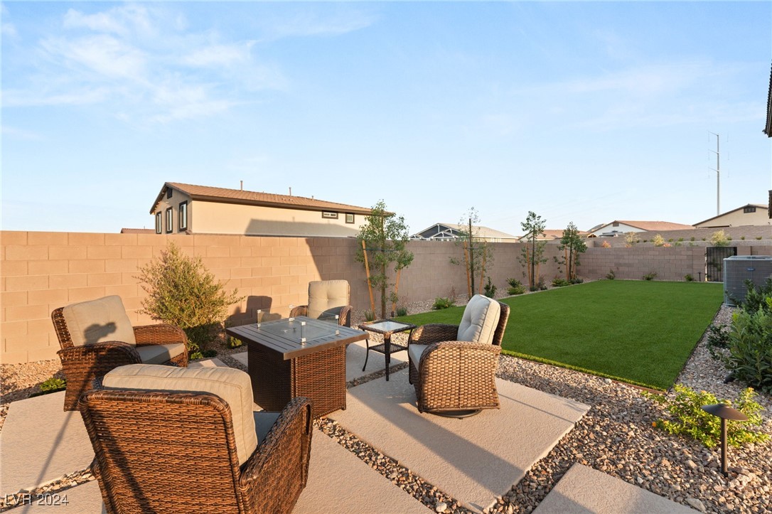 10374 Grapevine Hill Avenue