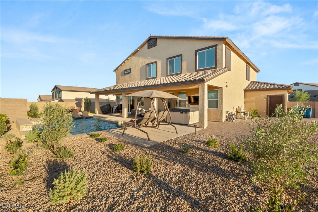 10374 Grapevine Hill Avenue