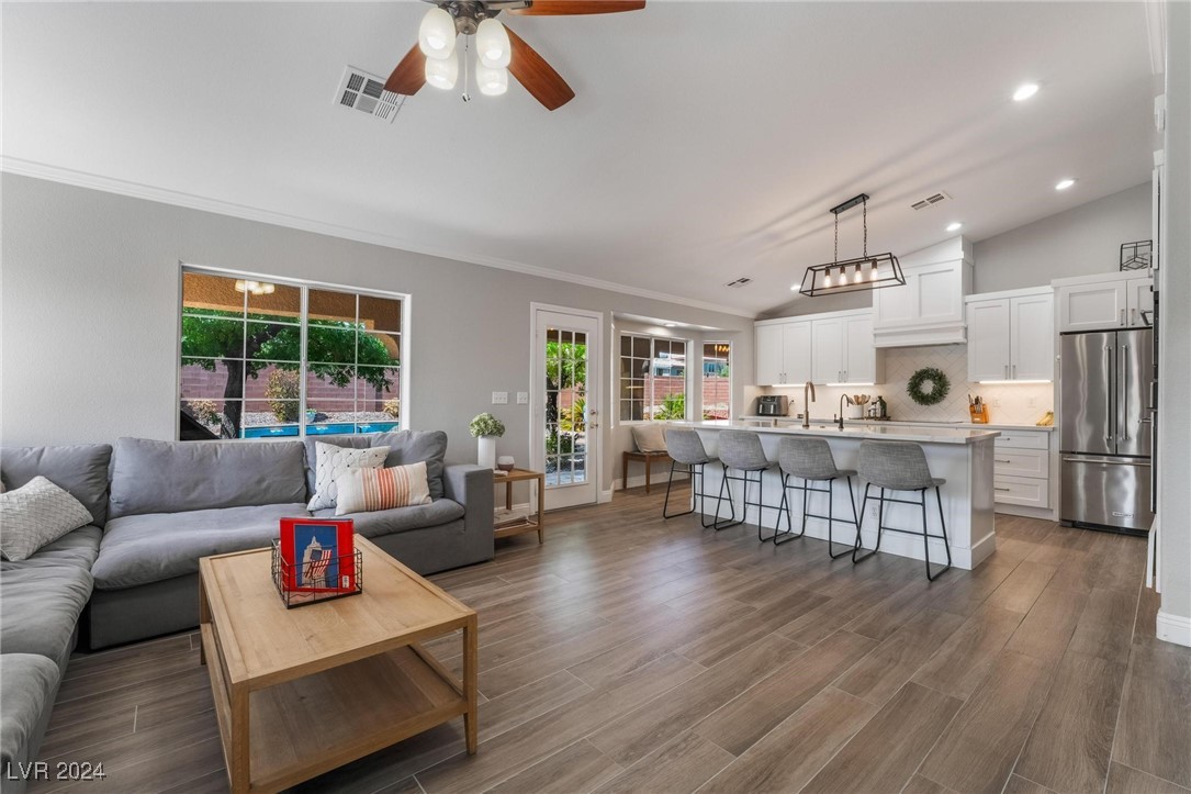 9485 West Red Coach Avenue