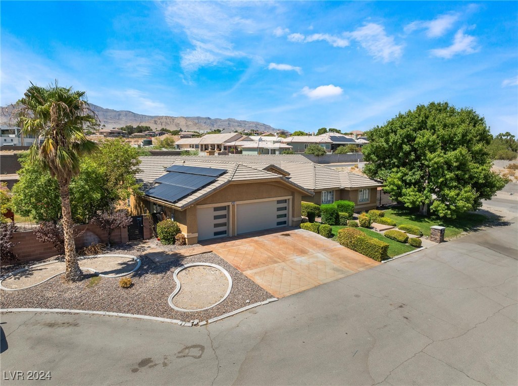 9485 West Red Coach Avenue