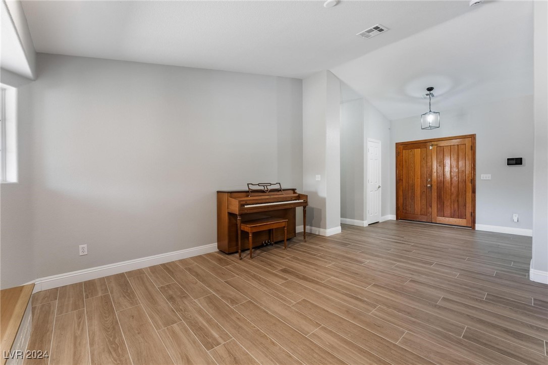 9485 West Red Coach Avenue