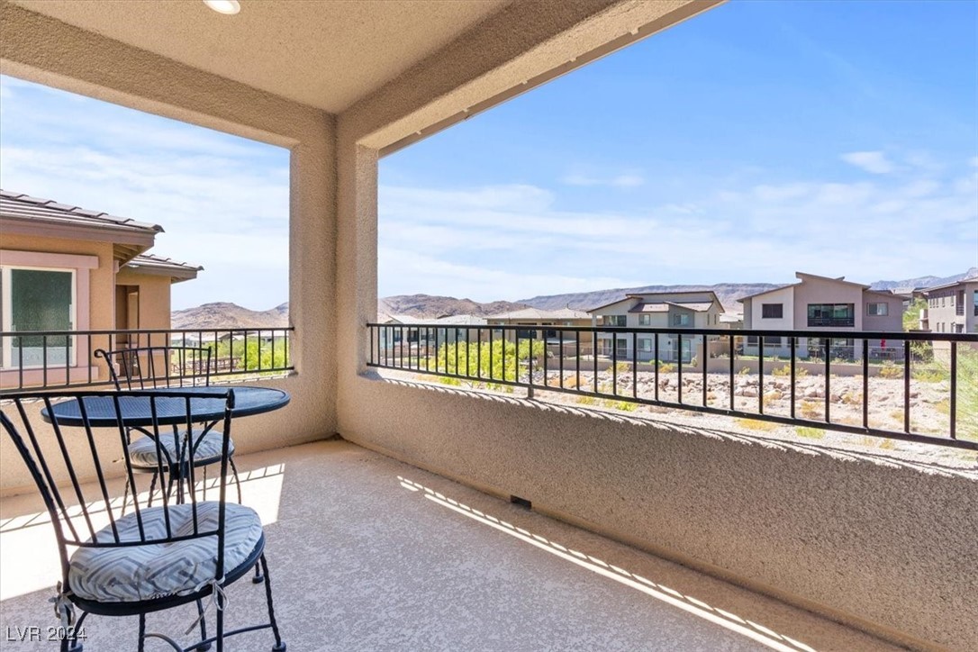 737 Foreign Reef Way