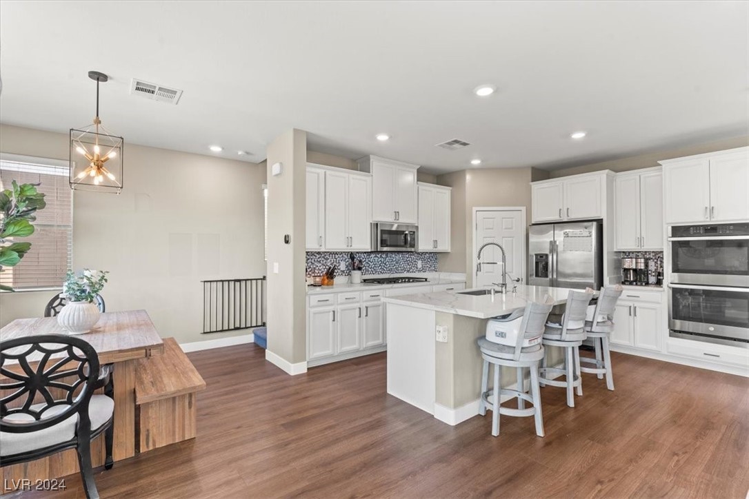 737 Foreign Reef Way