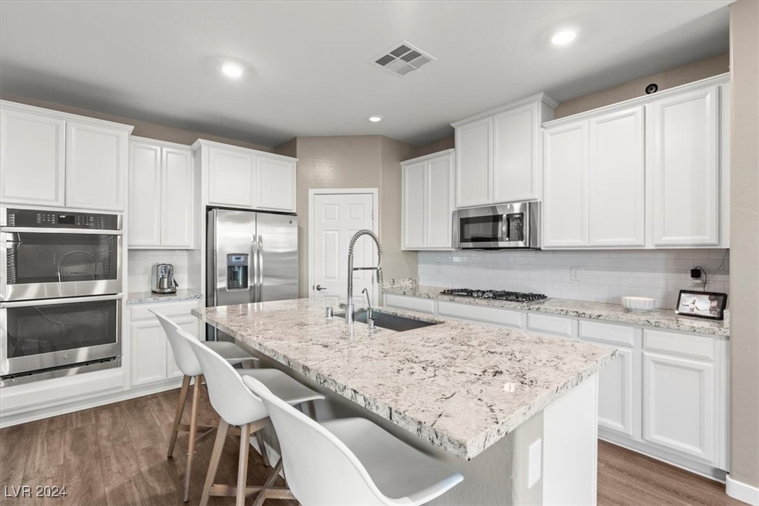 12348 Ferry Glide Avenue