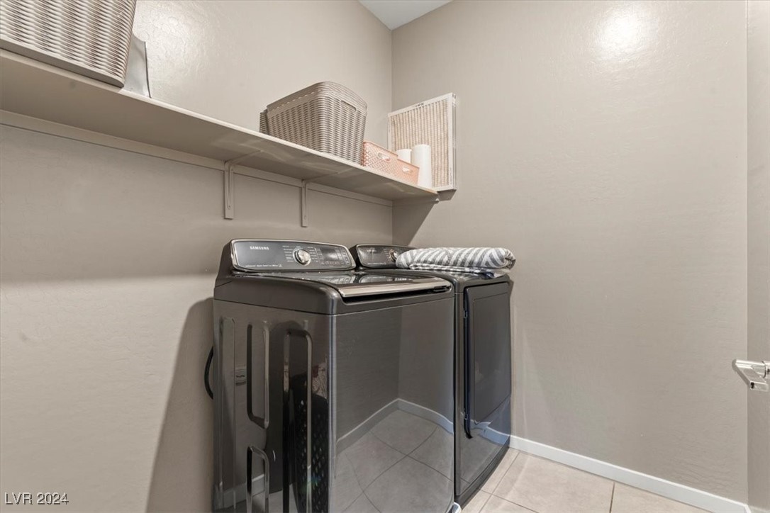 12348 Ferry Glide Avenue