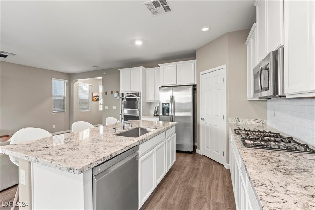 12348 Ferry Glide Avenue