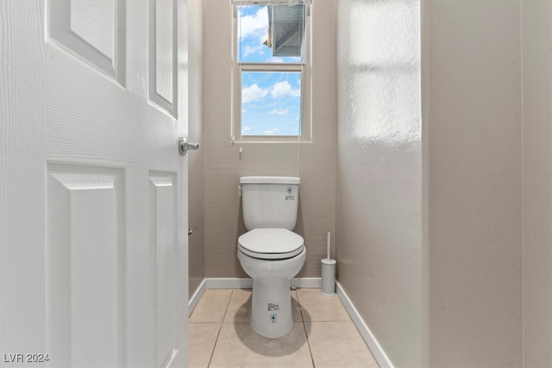 12348 Ferry Glide Avenue