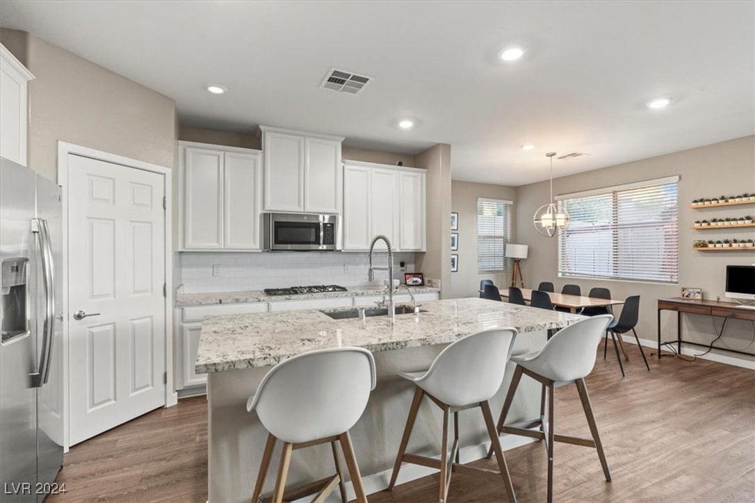 12348 Ferry Glide Avenue