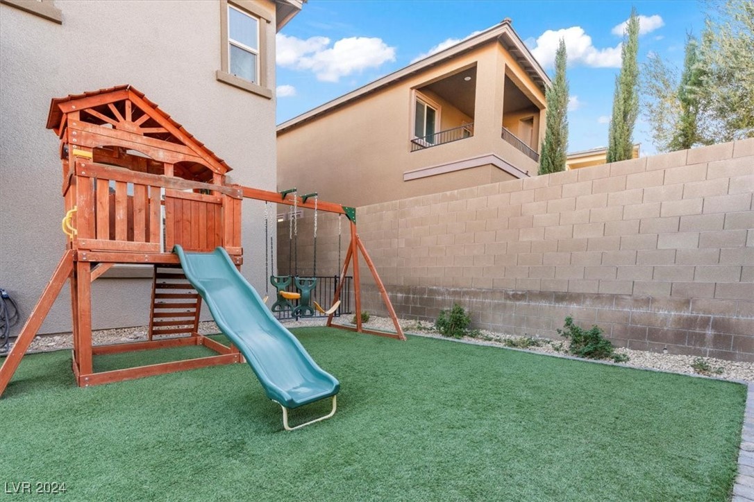 12348 Ferry Glide Avenue