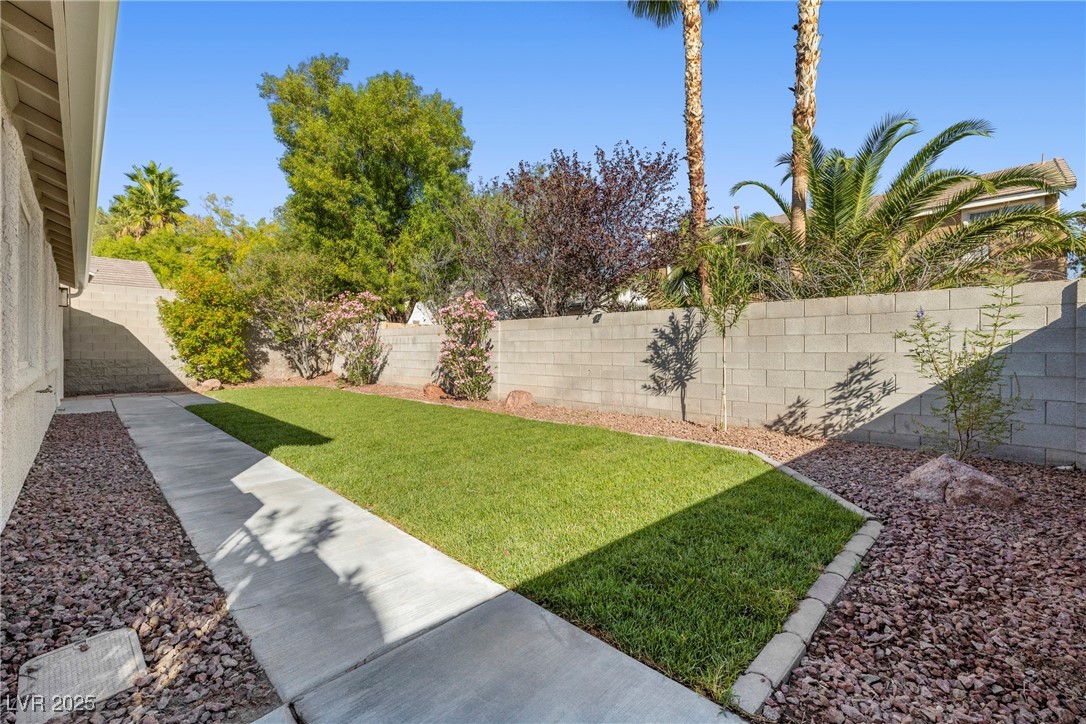 10616 Englewood Cliffs Avenue