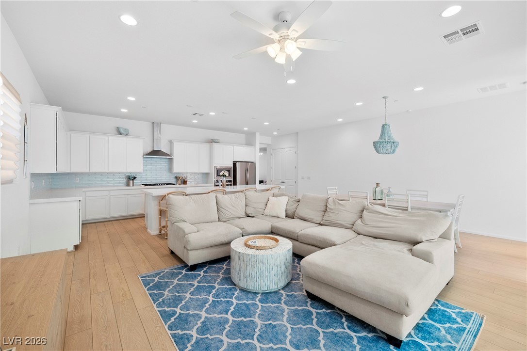 10245 Misty Step Avenue