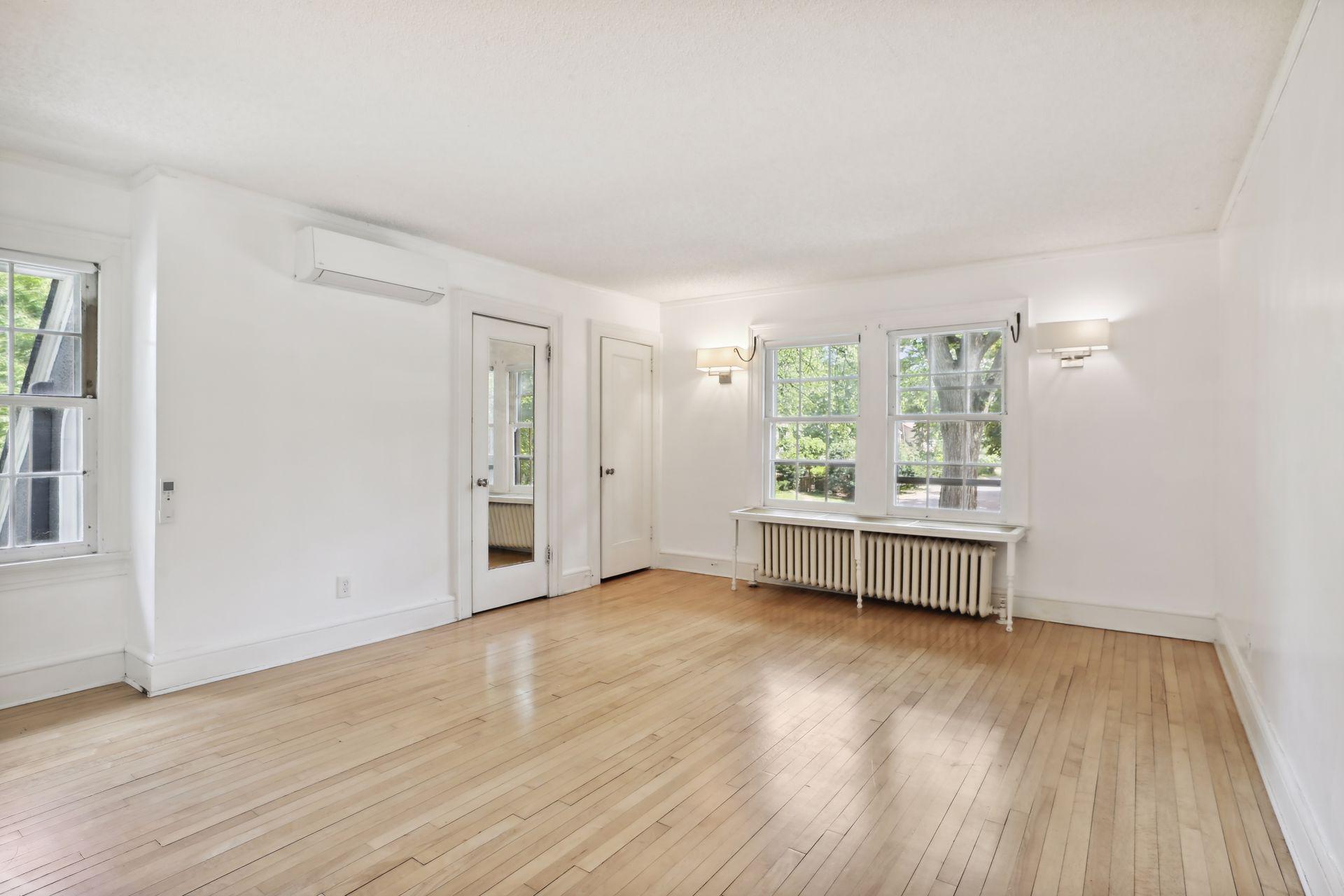 2211 Saint Clair Avenue