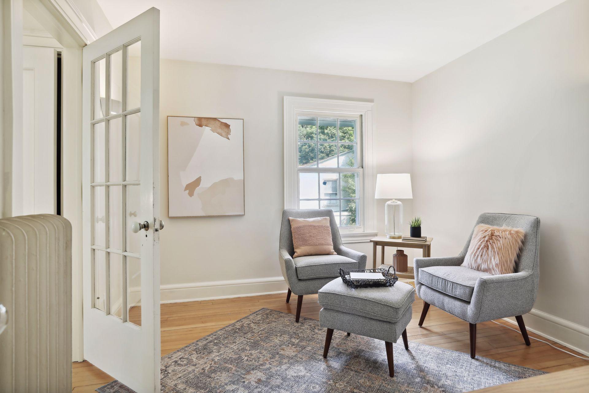 2211 Saint Clair Avenue