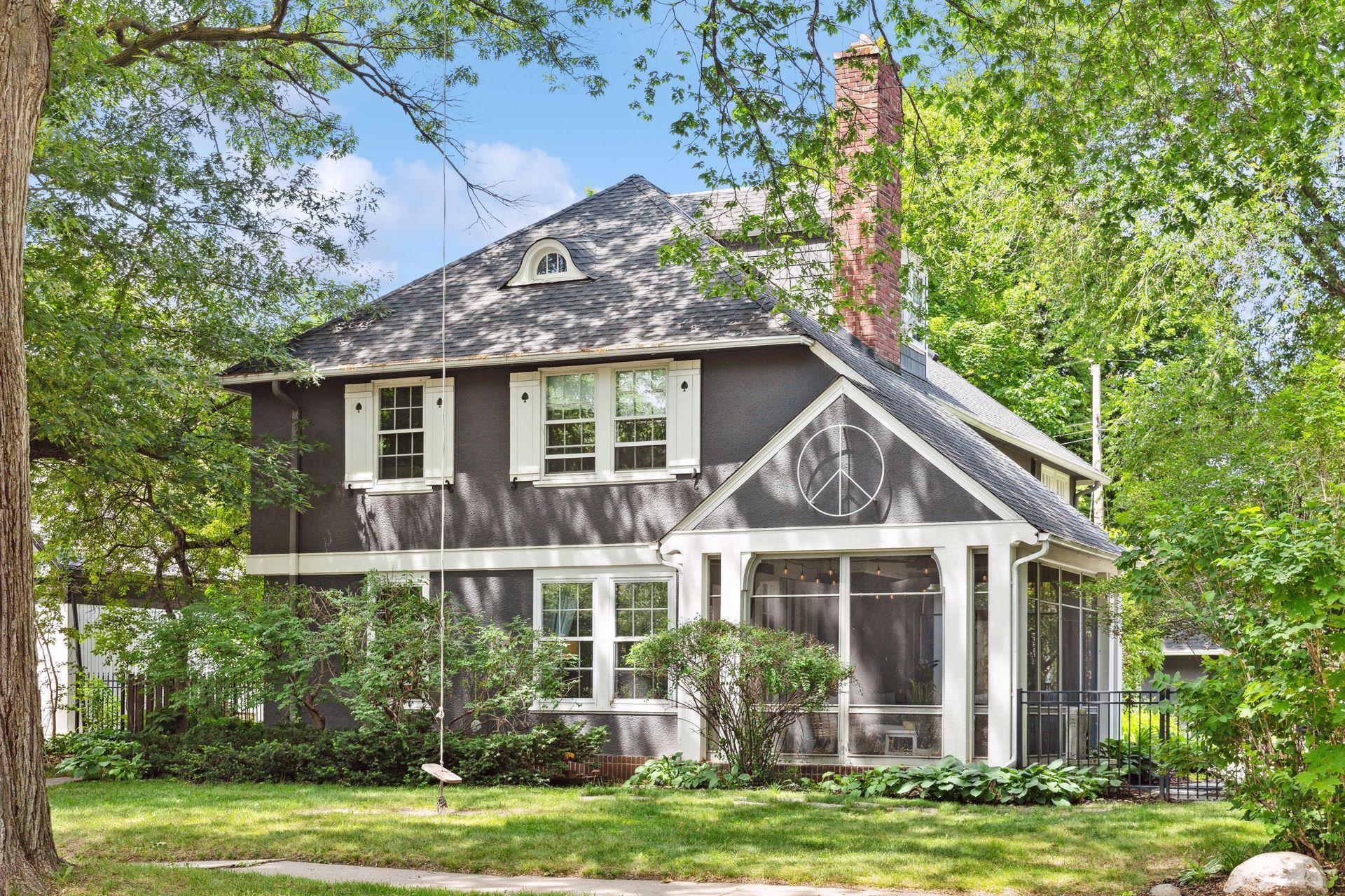 2211 Saint Clair Avenue