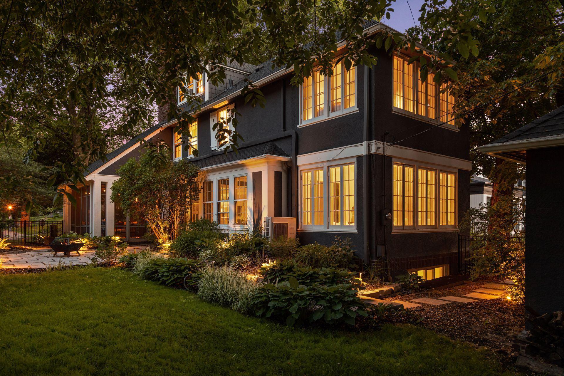 2211 Saint Clair Avenue