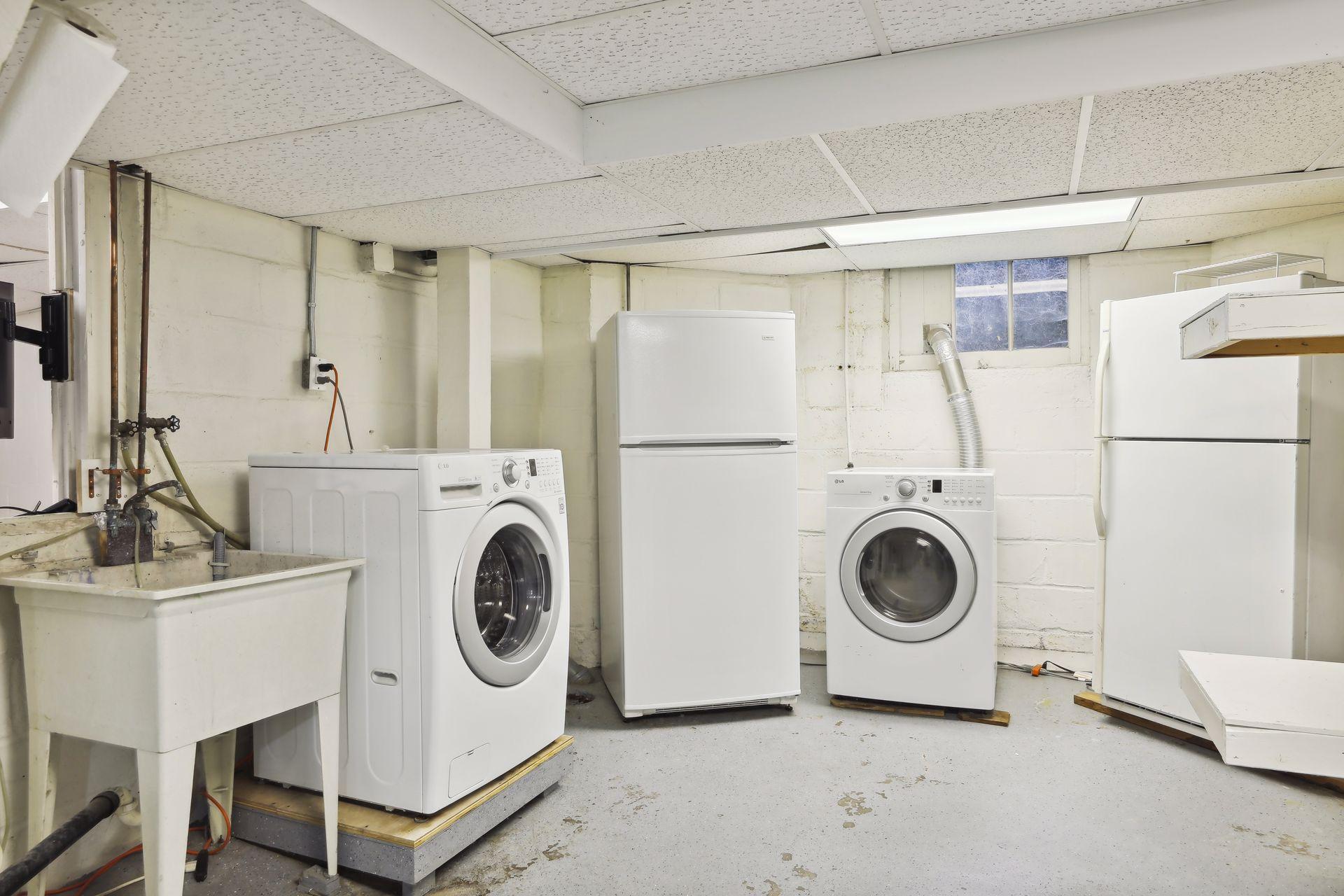 2211 Saint Clair Avenue