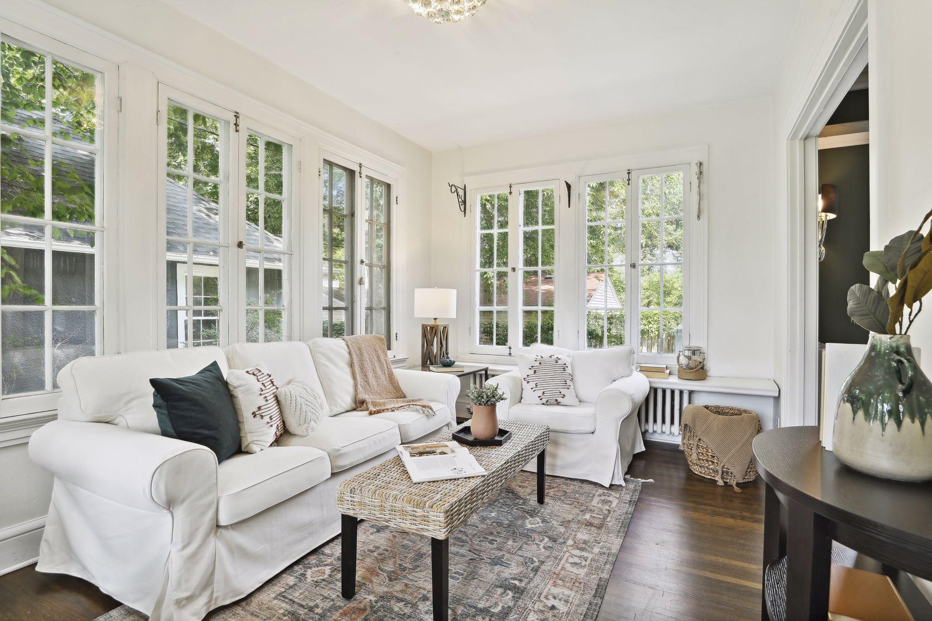 2211 Saint Clair Avenue