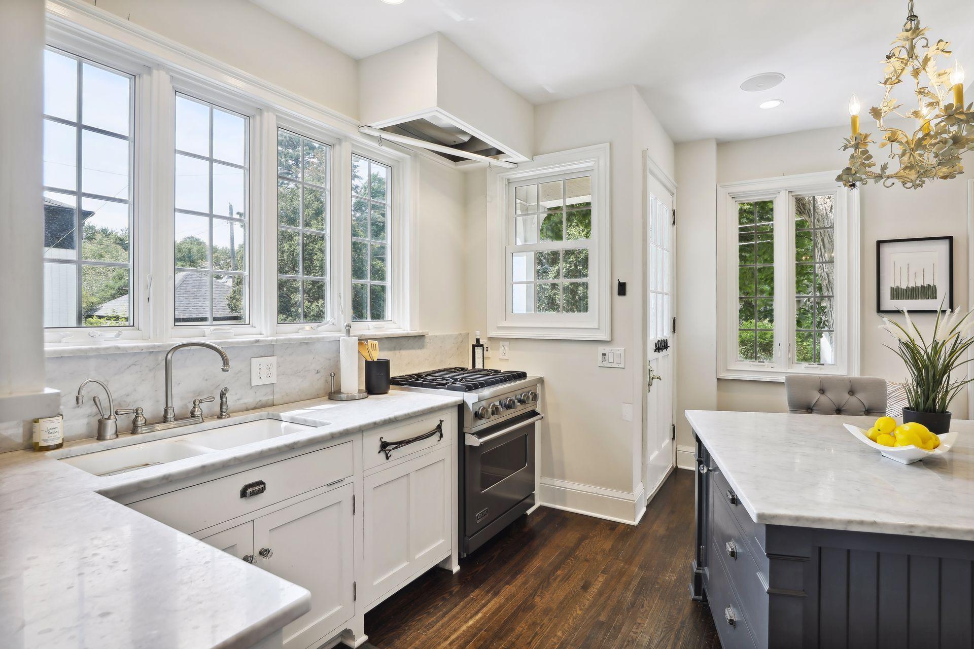 2211 Saint Clair Avenue