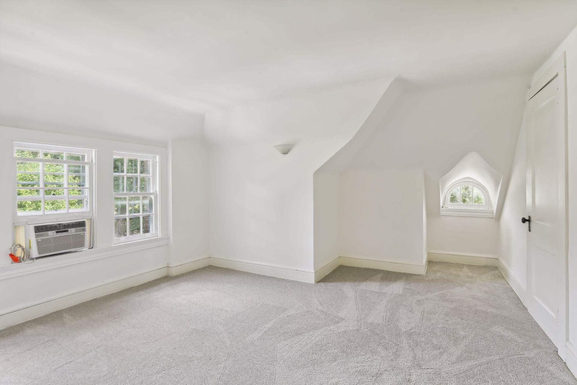 2211 Saint Clair Avenue