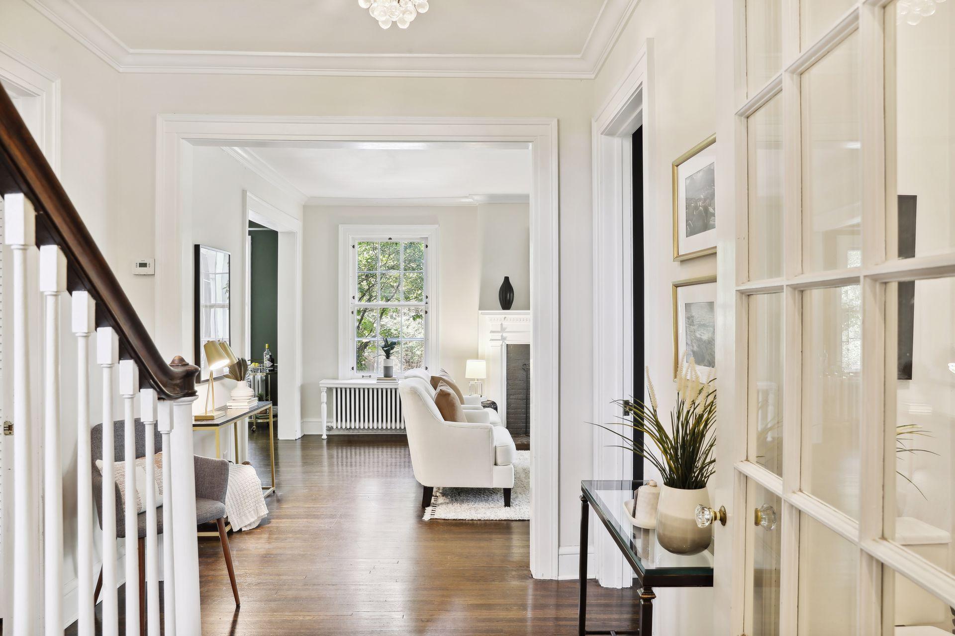 2211 Saint Clair Avenue