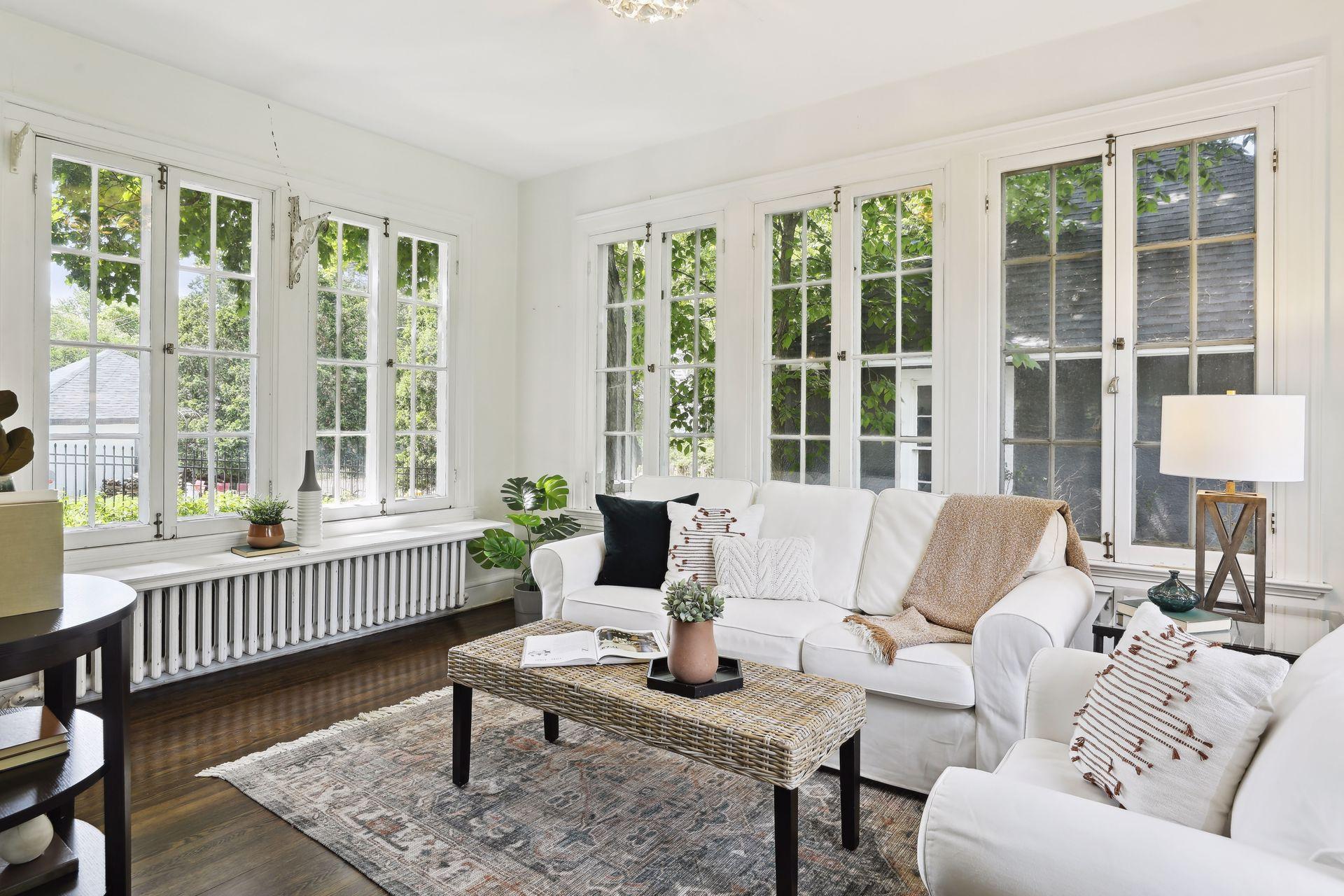 2211 Saint Clair Avenue