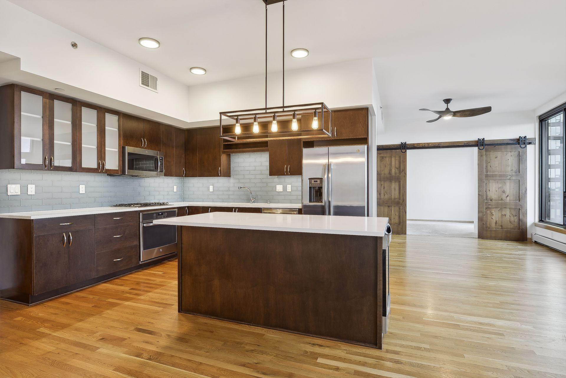 1240 2nd Street S Unit: 903