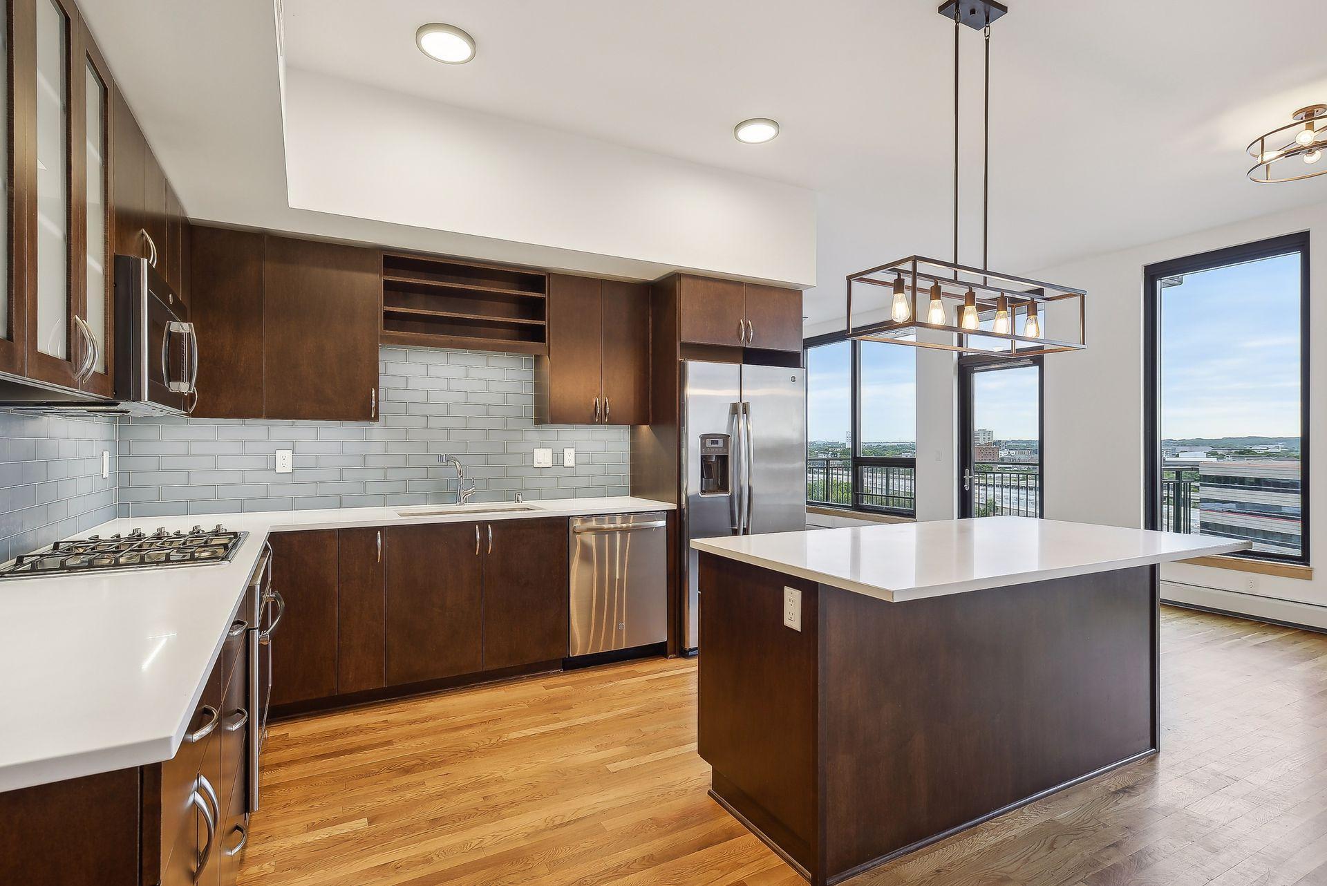 1240 2nd Street S Unit: 903