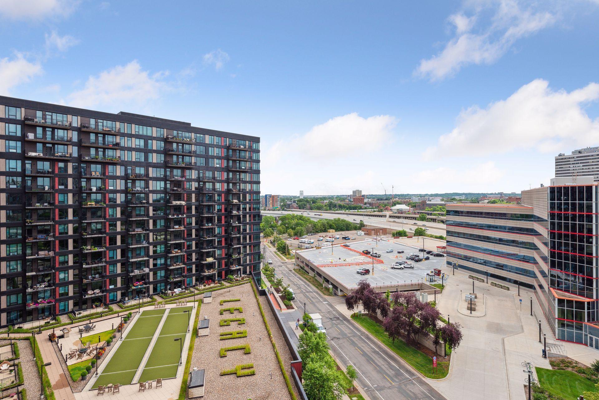 1240 2nd Street S Unit: 903