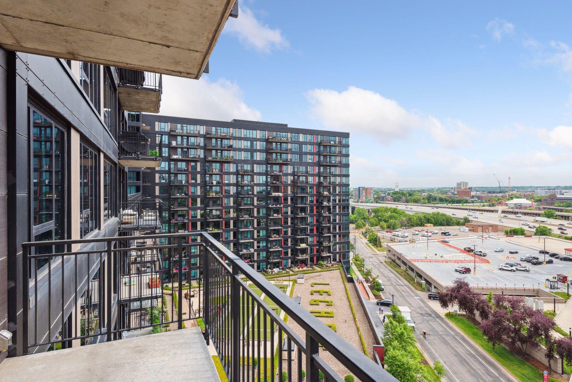 1240 2nd Street S Unit: 903