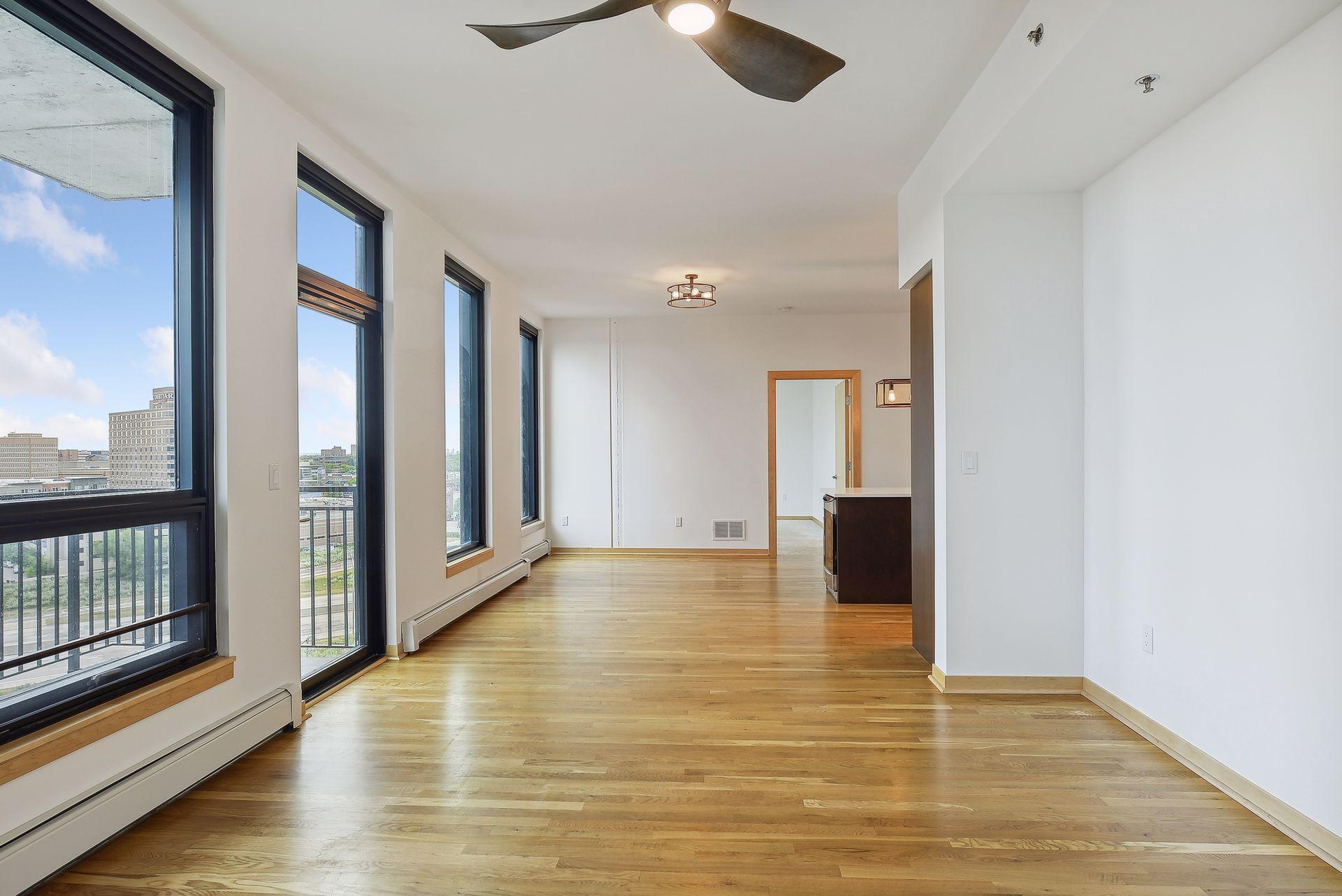 1240 2nd Street S Unit: 903