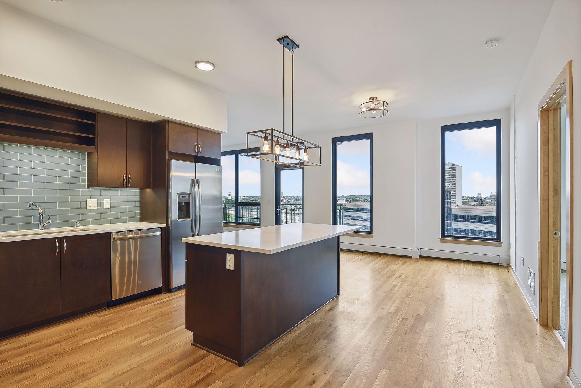 1240 2nd Street S Unit: 903