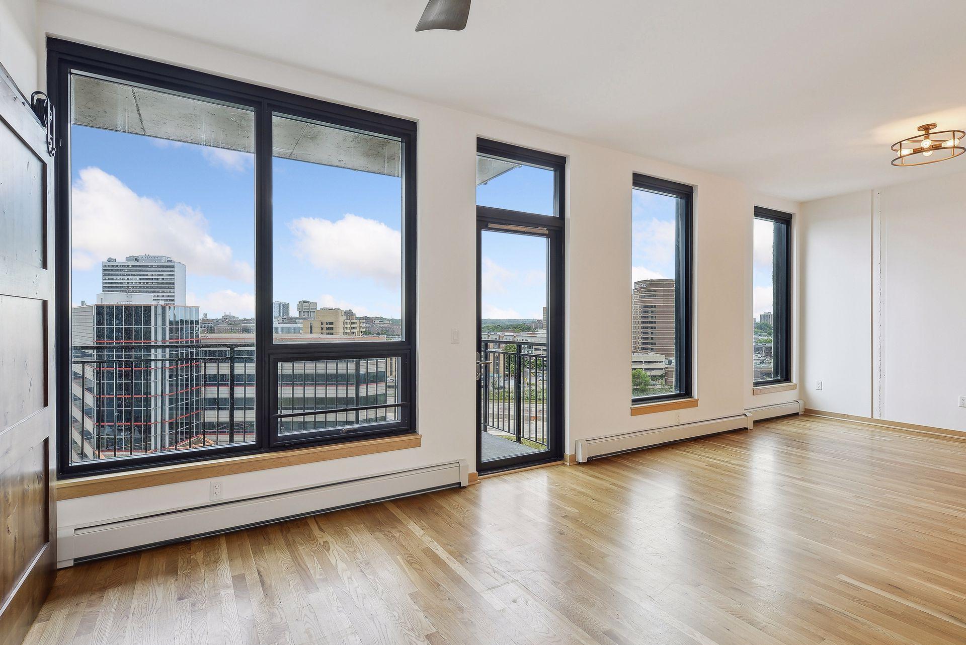 1240 2nd Street S Unit: 903