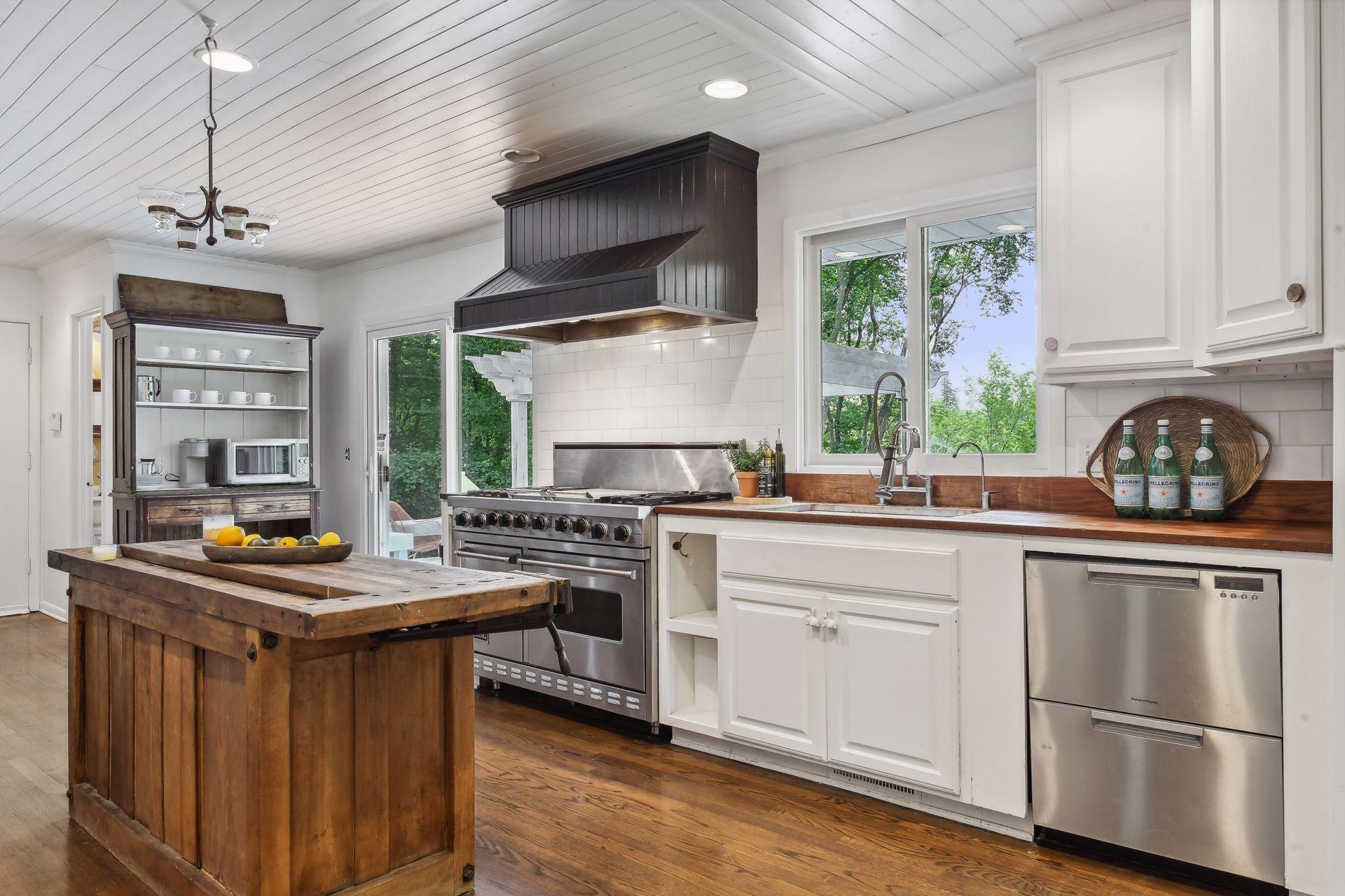 2080 Webber Hills Road