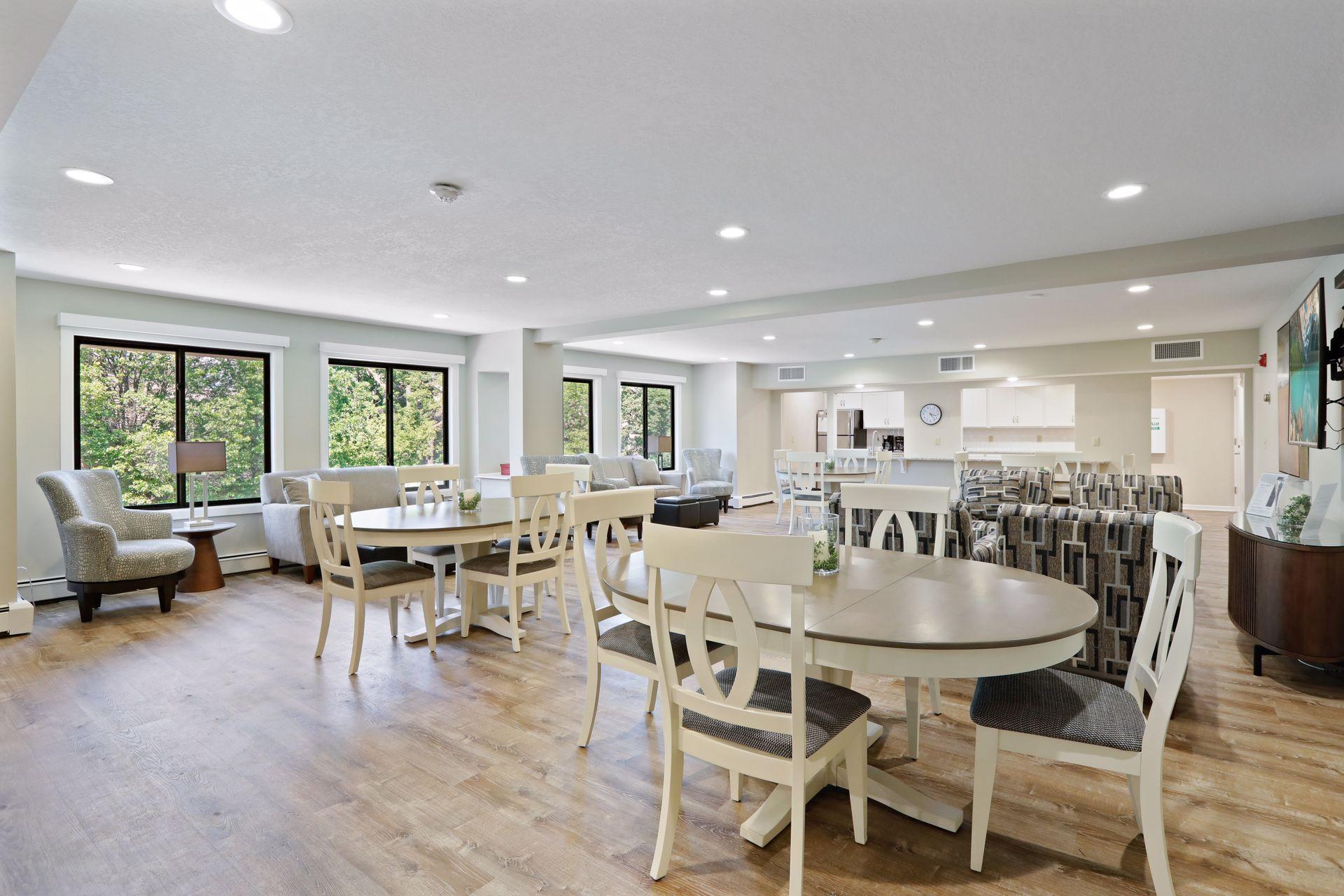 7500 Cahill Road Unit: 221C