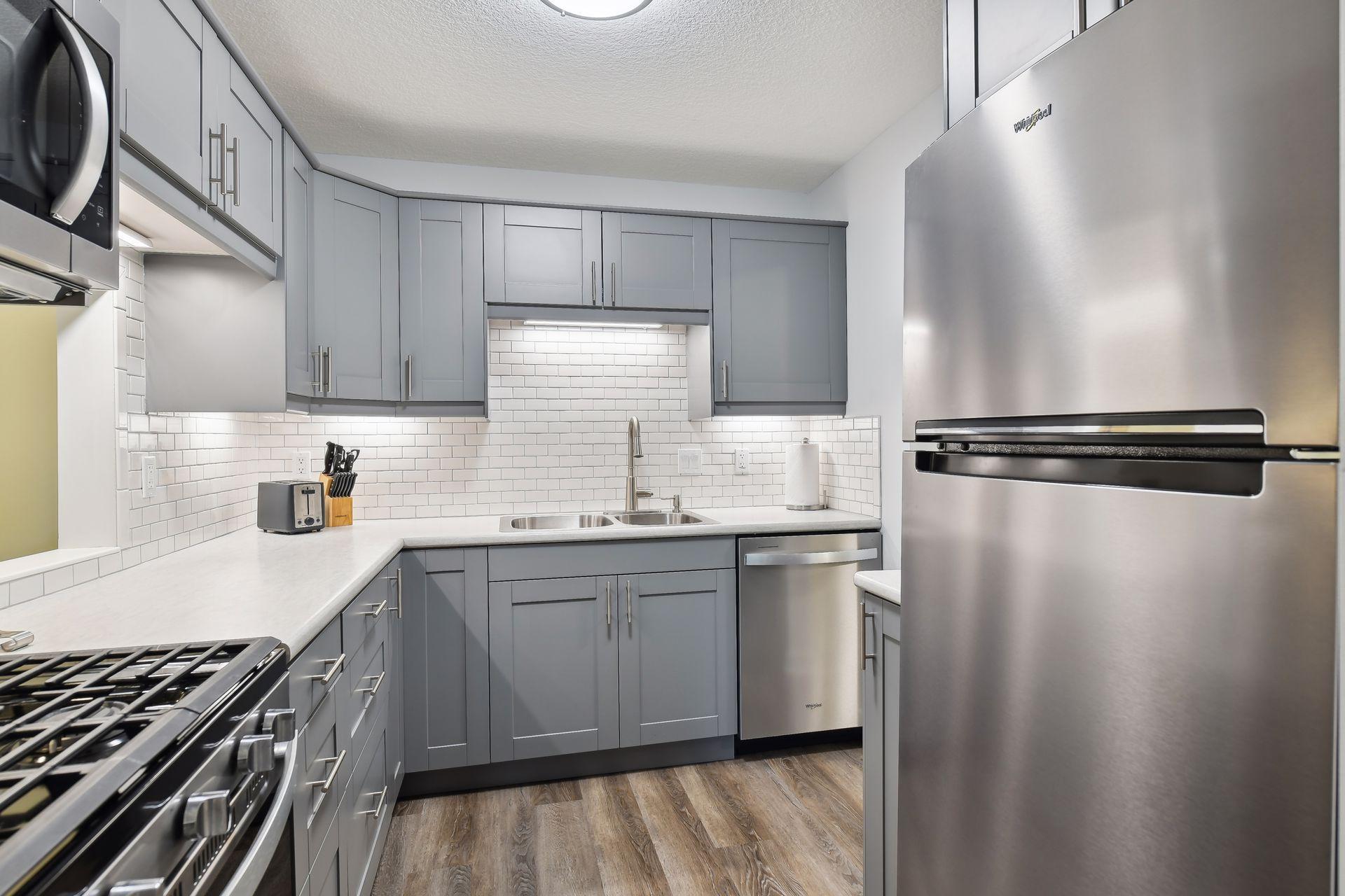 7500 Cahill Road Unit: 221C