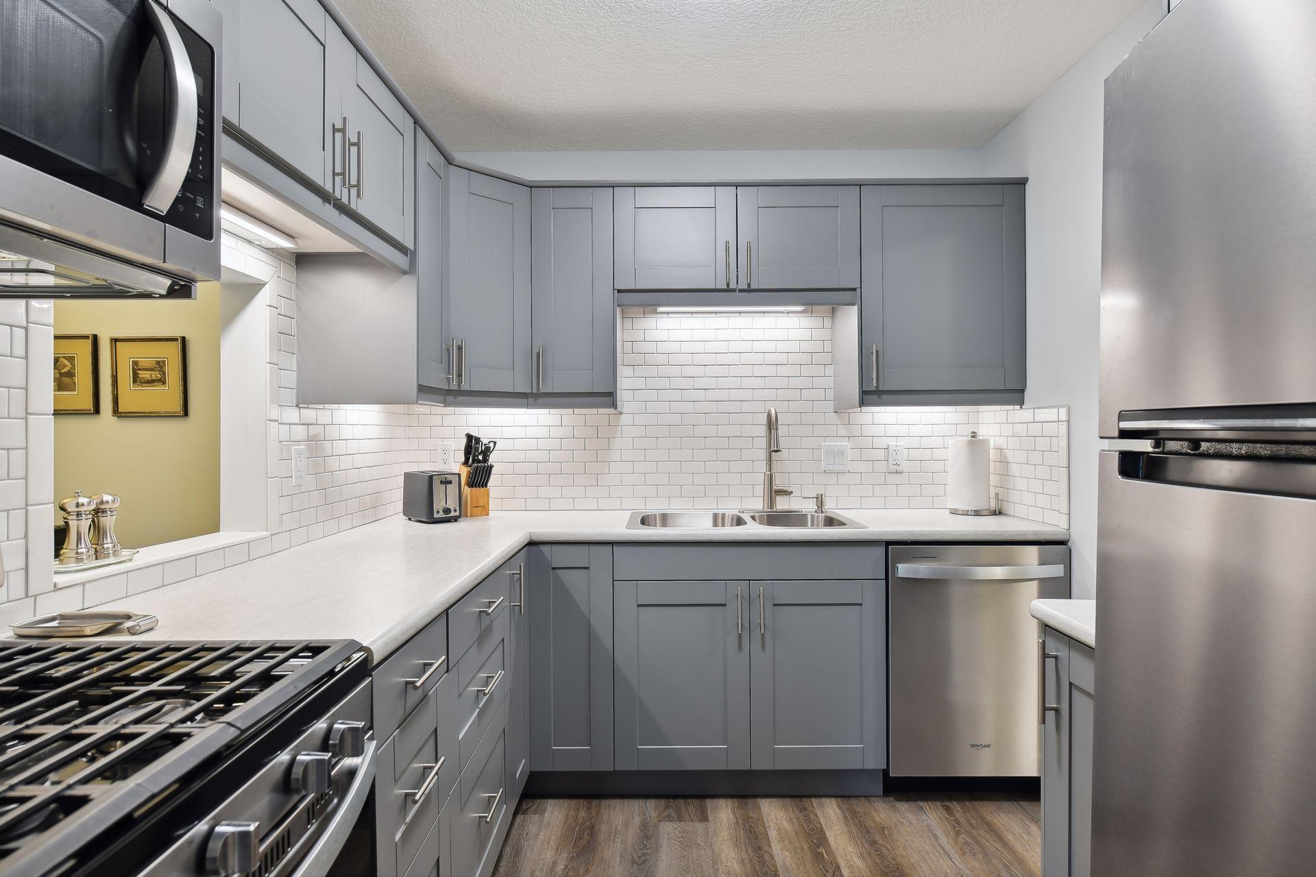 7500 Cahill Road Unit: 221C