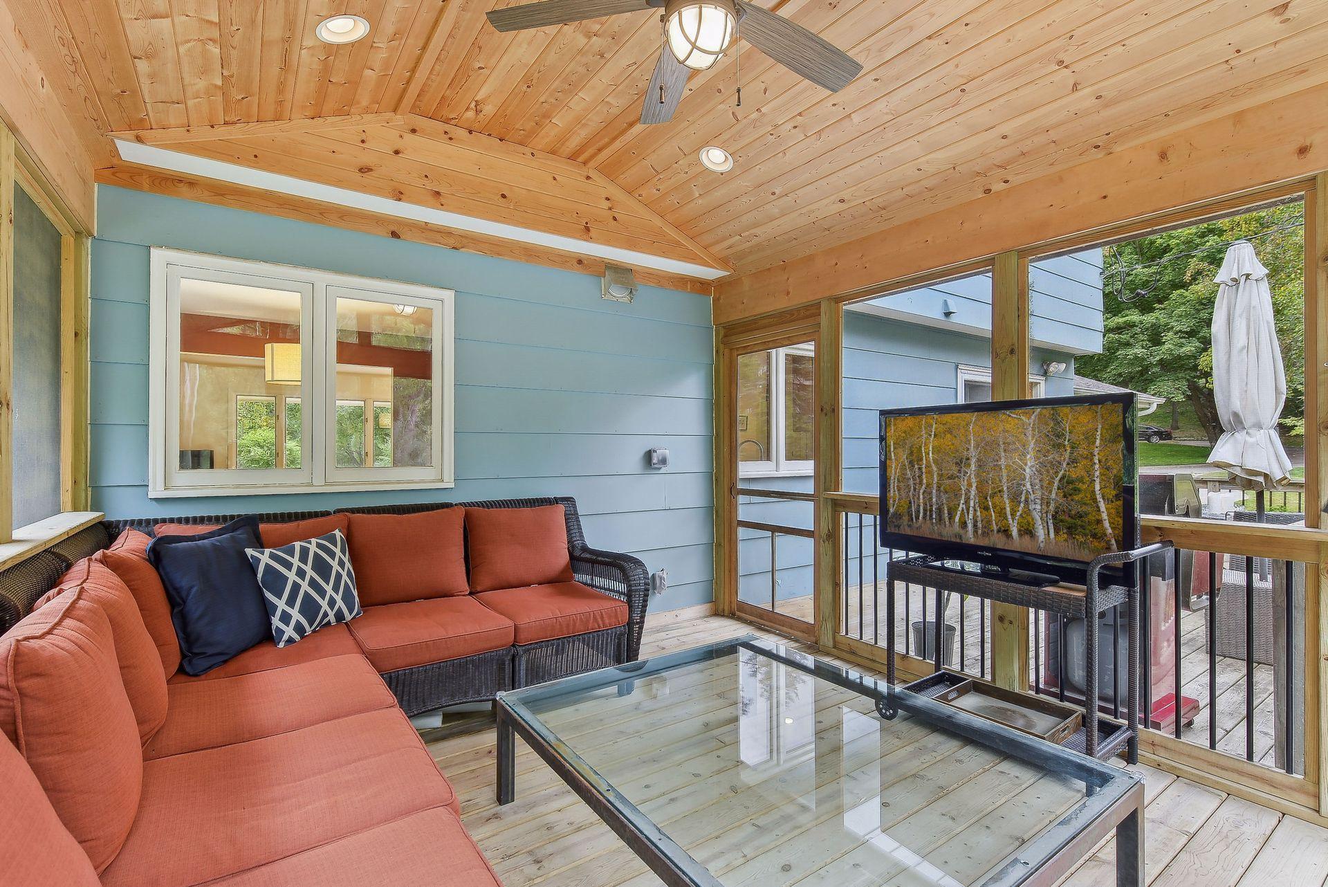 15298 Highland Trail