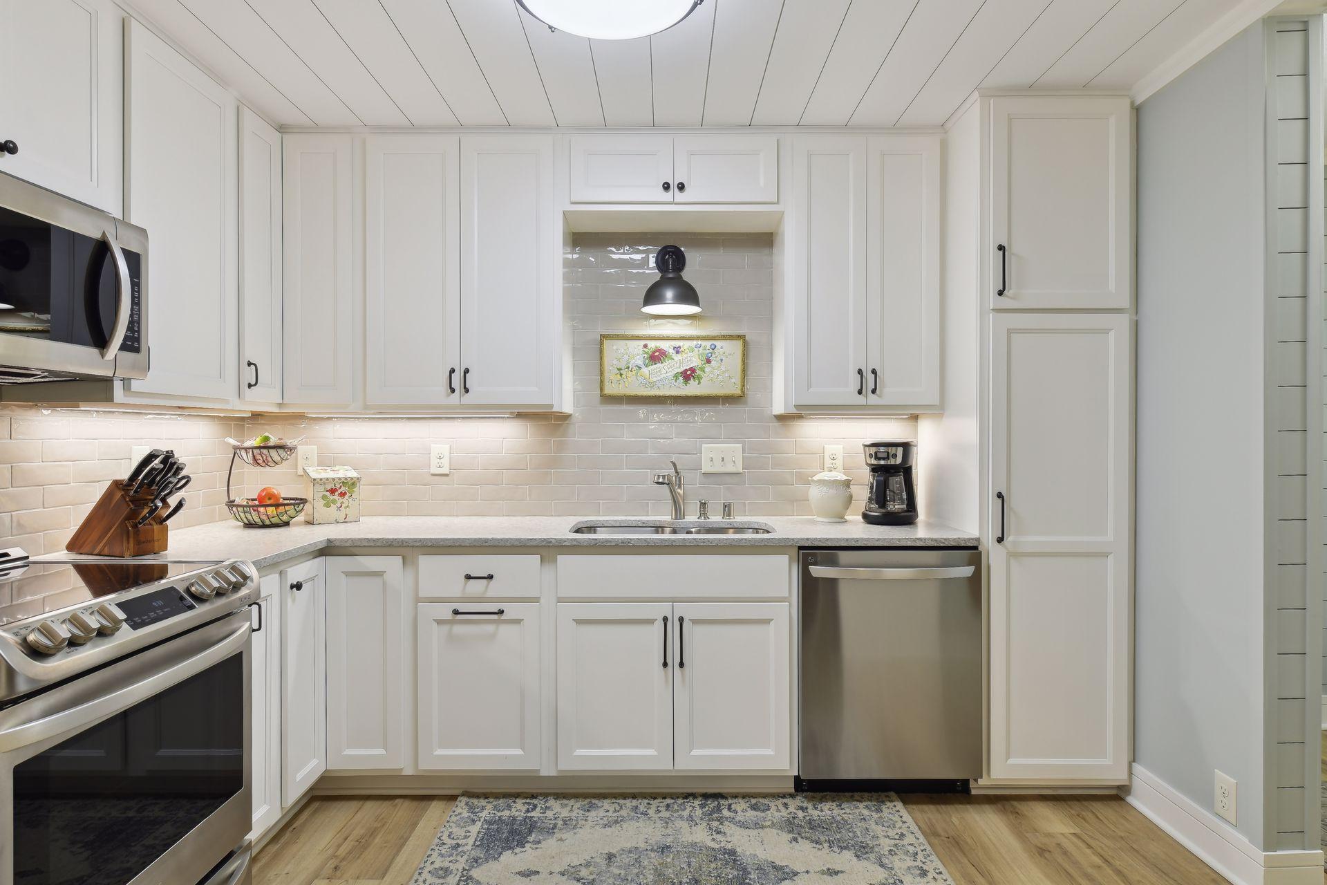 4360 France Avenue S Unit: 8