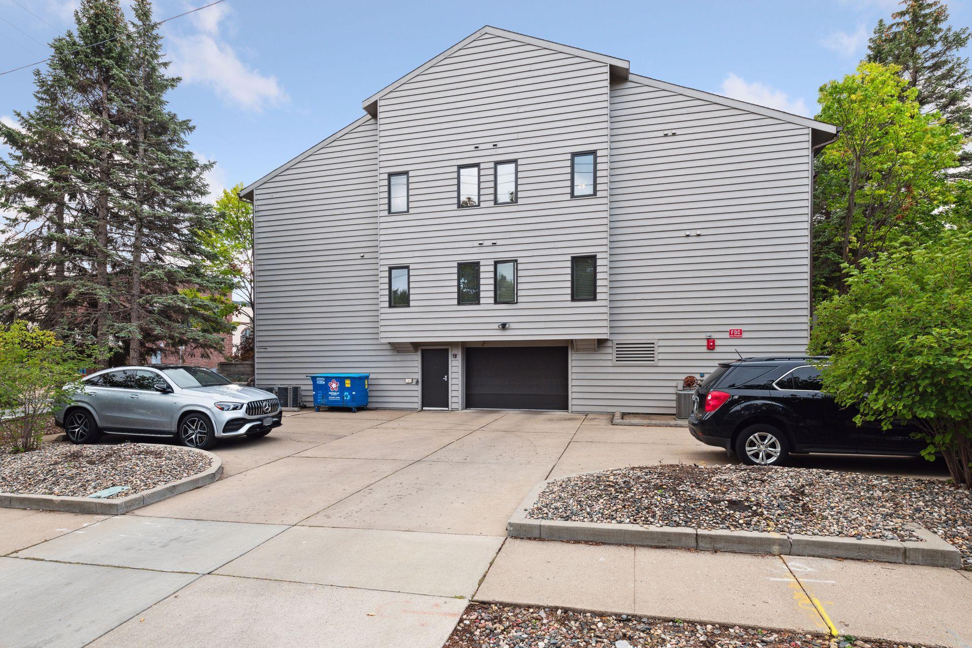 4360 France Avenue S Unit: 8