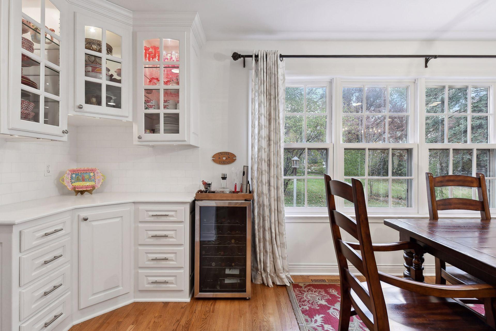 4921 Sunnyslope Road W