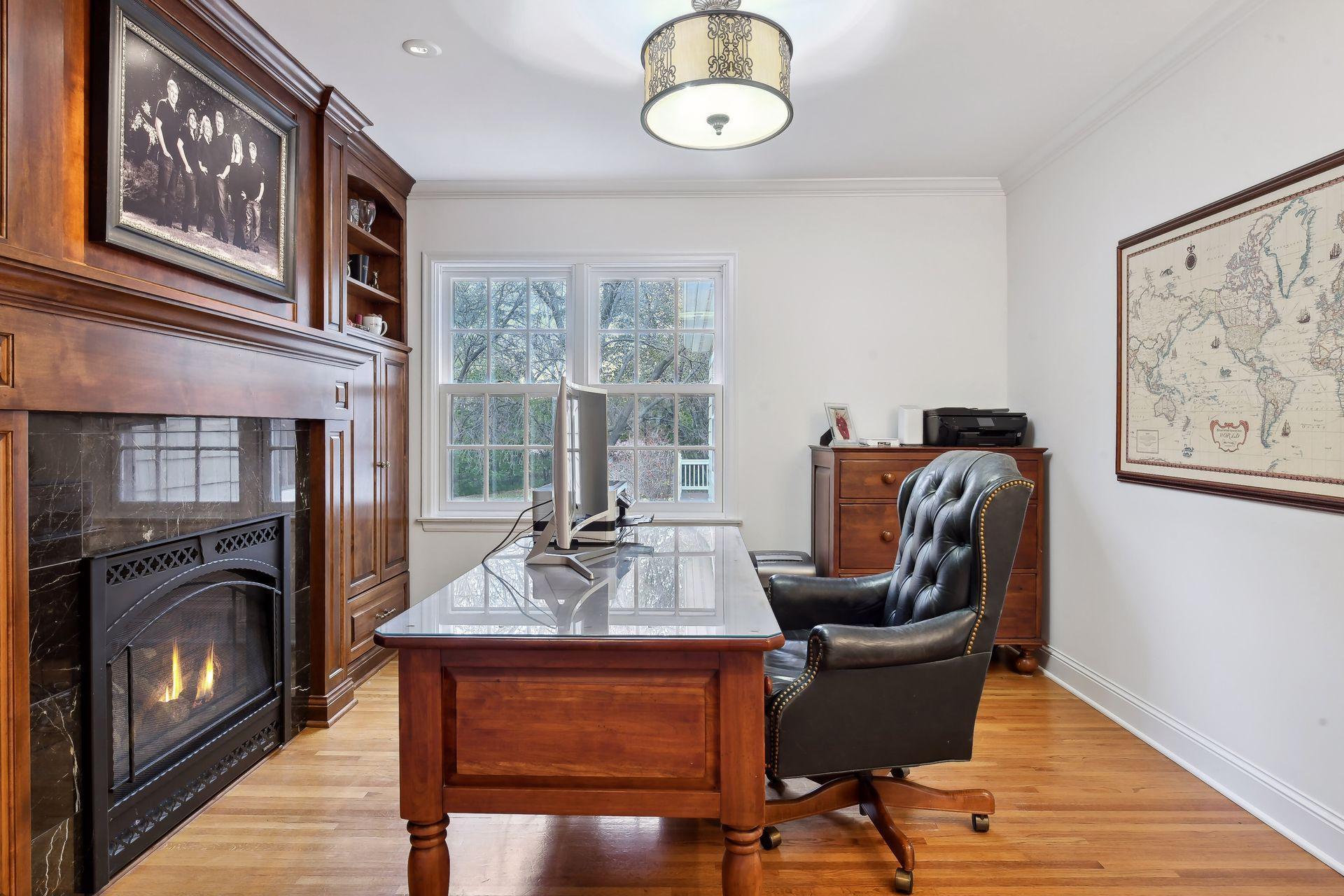 4921 Sunnyslope Road W