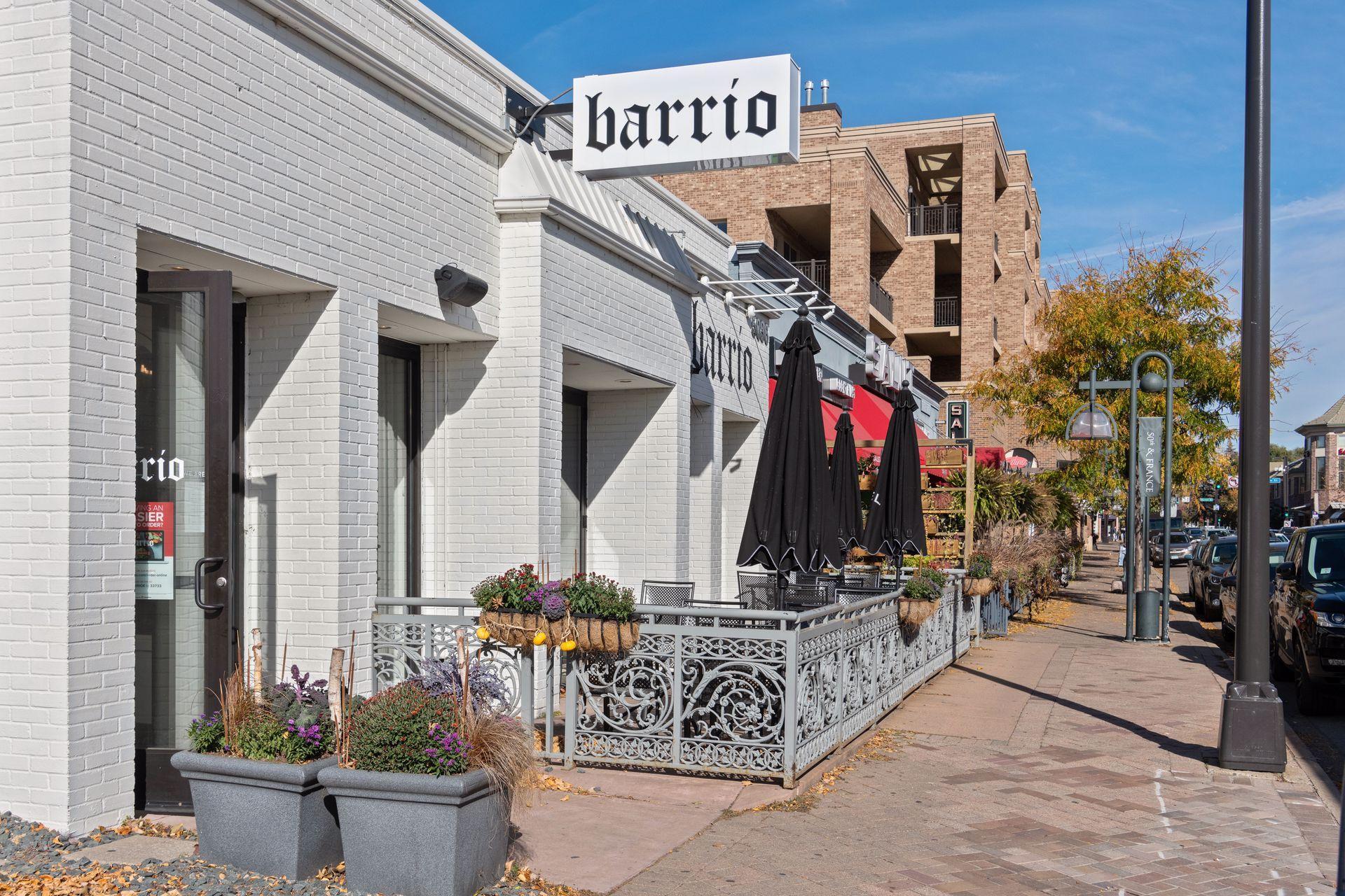 4921 Sunnyslope Road W