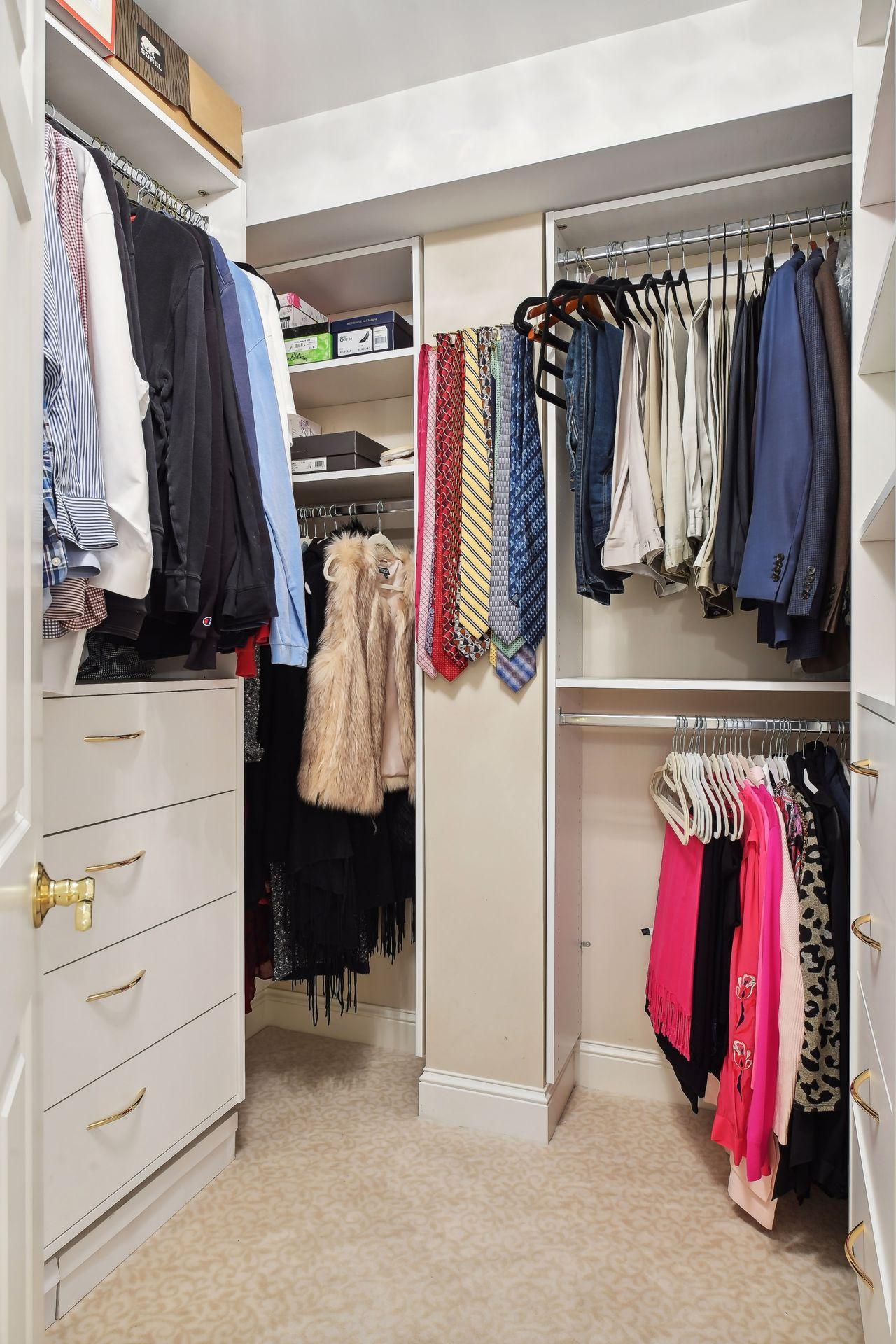 4921 Sunnyslope Road W