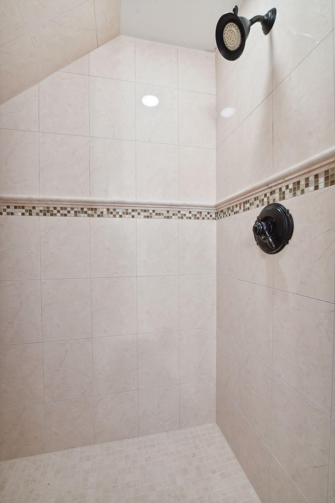 4921 Sunnyslope Road W