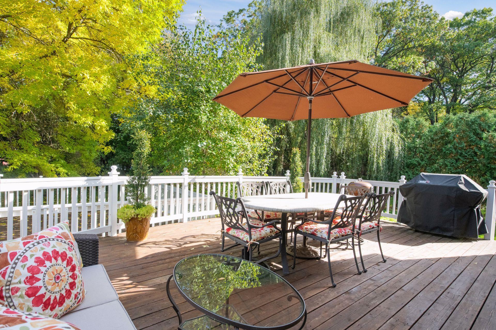 4921 Sunnyslope Road W