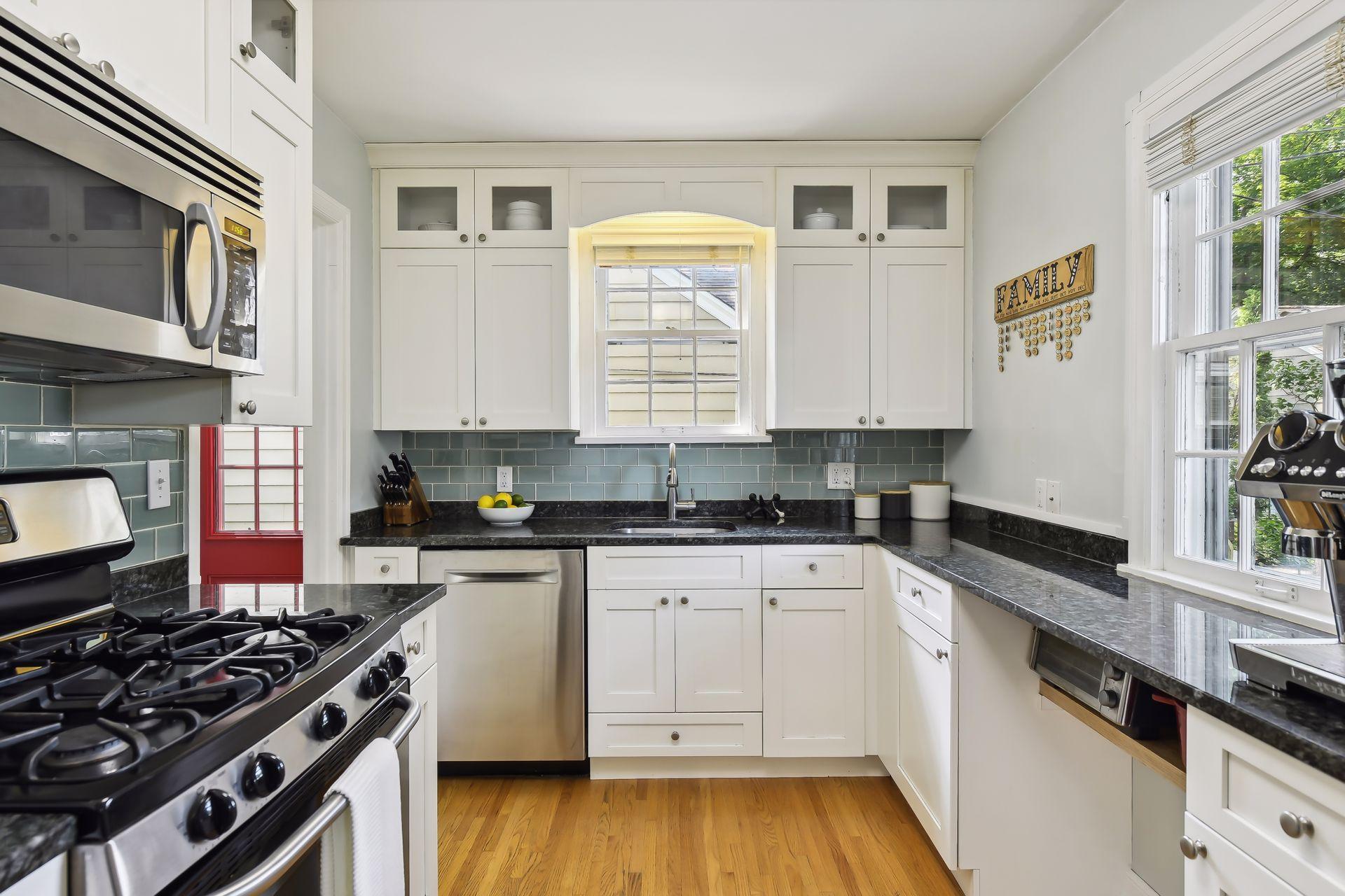 3604 Glenhurst Avenue